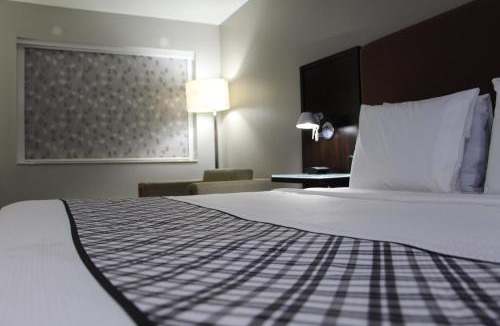 Carrollton Hotel | Westbridge Inn & Suites