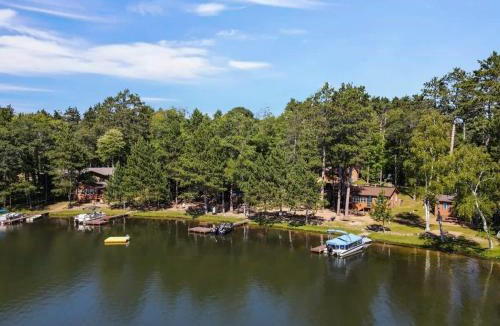 St Germain House | Whispering Waters Bayview Resort Cabin 4