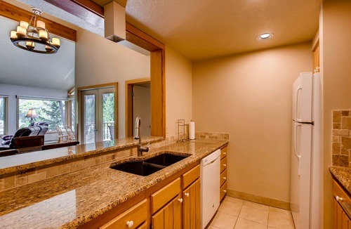 Lakeside Village Condo | Willows 1716