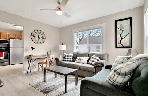 Decatur House | Wonderful 2bd/1ba Home - Dog Friendly!