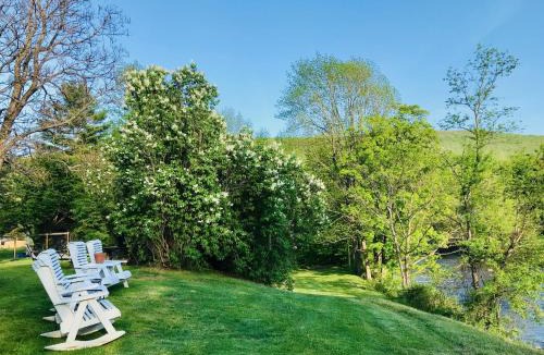 Woodstock Bed & Breakfast | Woodbridge Inn Bed & Breakfast