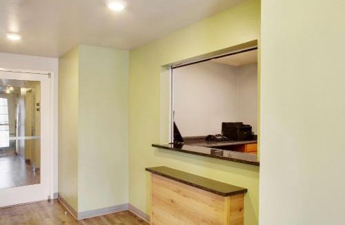 Conroe Hotel | WoodSpring Suites Conroe