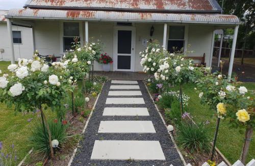 Apsley House | Yallamatta Bed and Breakfast