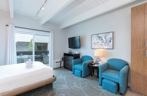 San Clemente Hotel | Your San Clemente Studio Escape! Swimming Pool w/Kitchen