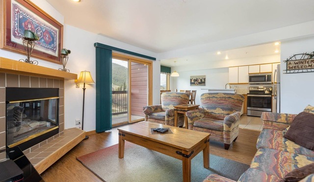 113 Cinnamon Ridge 2 Bedroom Condo by RedAwning