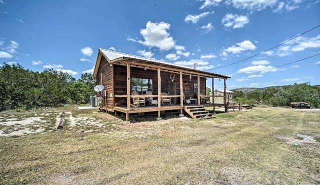 2 Rustic Cabins On 31 Acre Ranch By Frio River! Pet Friendly, Sleeps 10+
