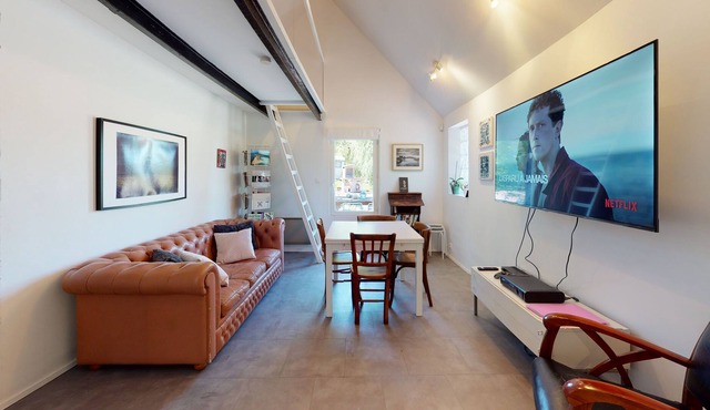 Accommodation for 5 people in the countryside with heated swimming pool in summer