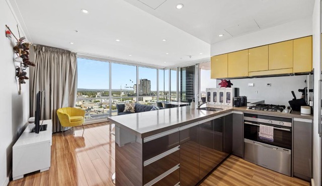 Adelaide Central Skyline Panoramic Suite Three