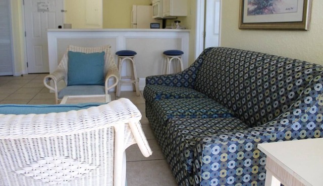 Beachfront Dream! 2 Convenient Units w/Kitchen, Shop at Volusia Mall