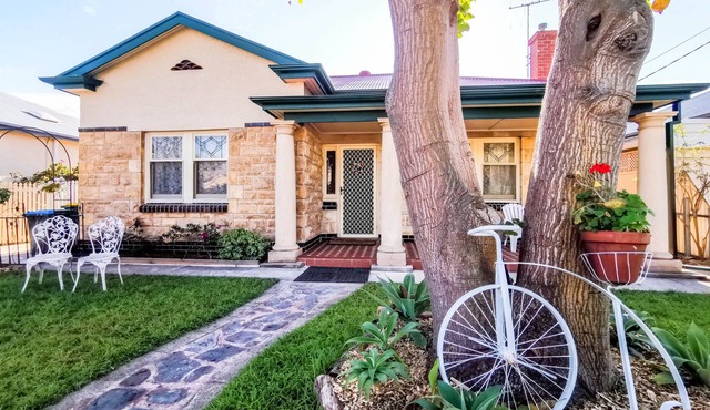 ☆Beachside Bliss in Quaint Largs Bay☆