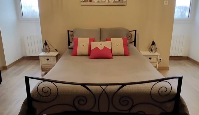 Bed and Breakfast 'Nature' with Shared Terrace, Shared Garden and Wi-Fi
