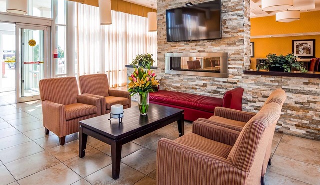 Best Western Plus Bowmanville