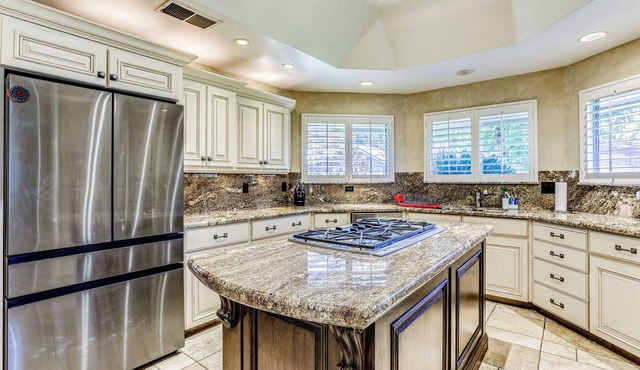 Billiards & Private Pool: Bright Clovis Home!
