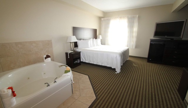 Bowman Inn & Suites