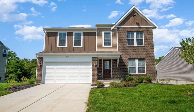 Brand new construction in well-kept HOA community. in Maineville