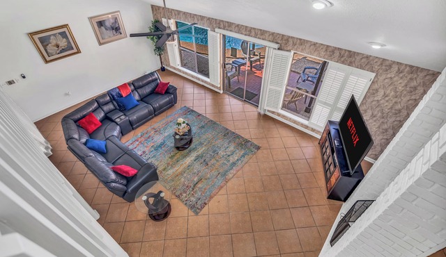 Breezy Oasis Retreat: with Pool and Game room!