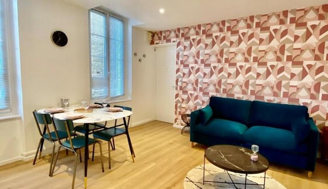 Caen centre historique - appartement rénové & déco soignée