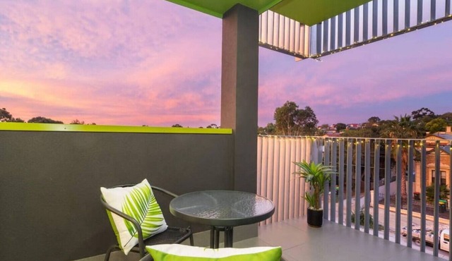 Canopy @ 44—Central CBD Location