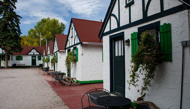 Chalet Motel