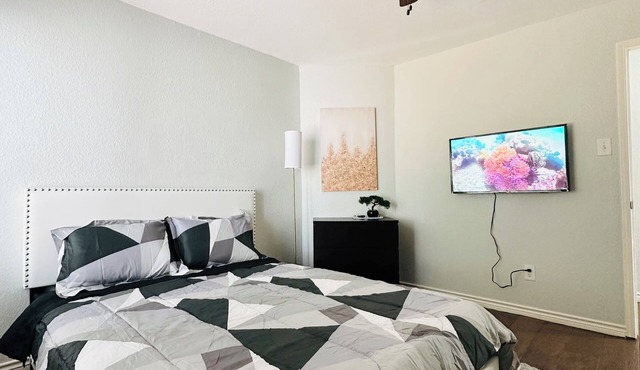 Charming 3-bedroom house in Houston perfect for your getaway