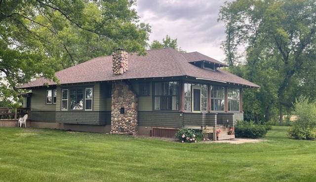 Charming Big D Cottage, in Dawson ND