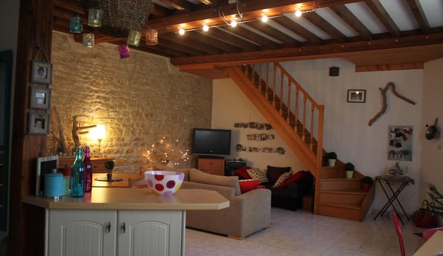 CHARMING CAEN STONE HOUSE 150 M FROM THE SEA/WIFI/VELOS