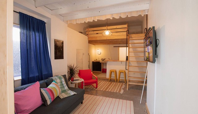 Charming Hidden Cherokee Loft