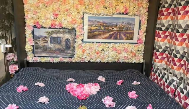 Charming, private studio