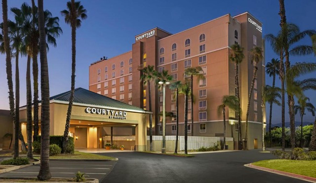 Courtyard by Marriott Baldwin Park