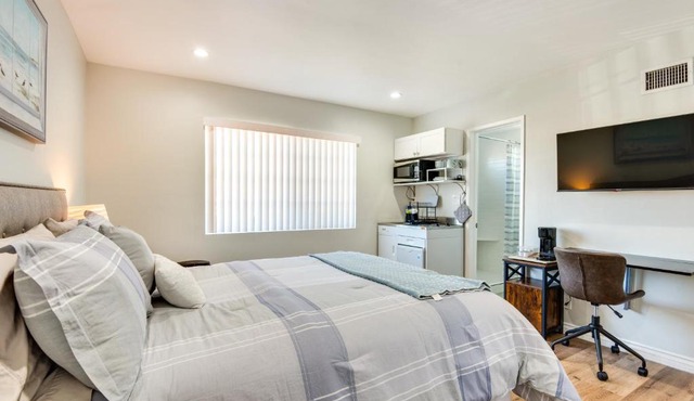 Cozy Simi Valley Studio < 10 Mi to Hiking & Golf