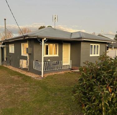 Denham Cottage - Quart Pot Creek