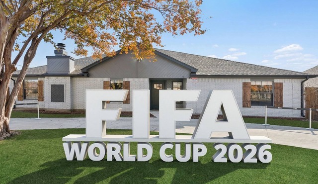 DFW Basecamp ✨ Sleeps 16 ⚽ MAJOR INTERNATIONAL SPORTING EVENT Retreat ✦ 🤠 Stockyards ✦ 🎤 Karaoke ✦ 🏀 Court 🌌