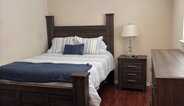 Discover Houston’s beauty from comfortable Pet friendly Room free breakfast pool