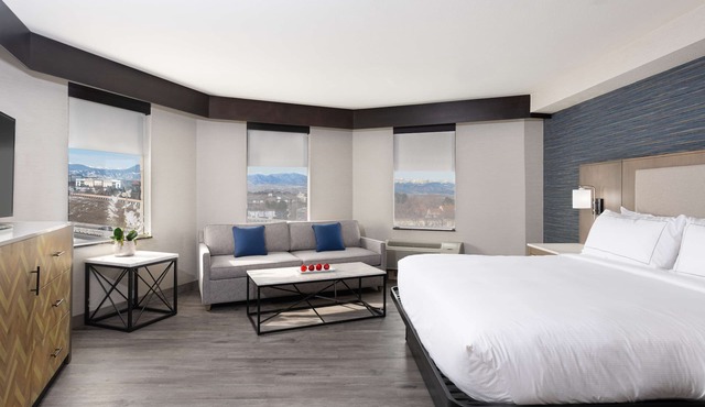 DoubleTree by Hilton Denver - Thornton in Thornton