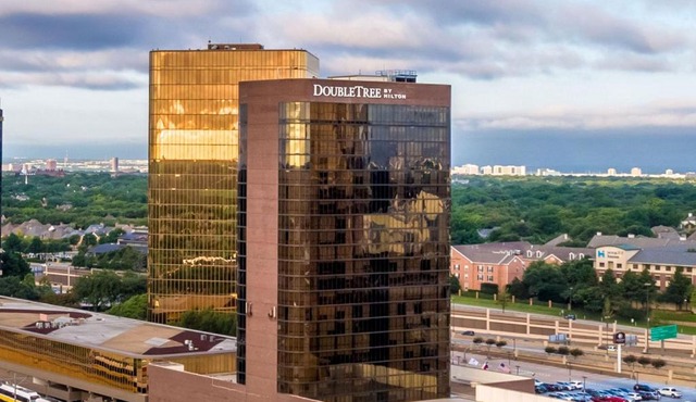 DoubleTree by Hilton Hotel Dallas Campbell Centre