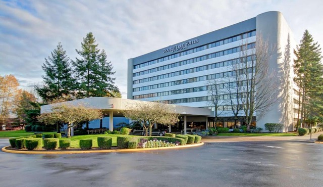 DoubleTree Suites by Hilton Seattle Airport/Southcenter