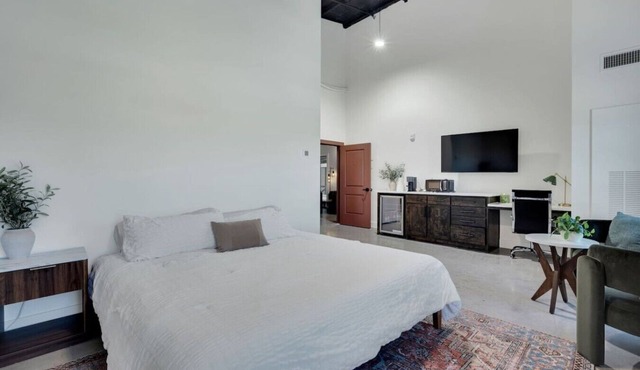 Downtown Midlothian Loft @ Lawson