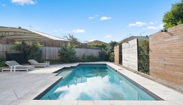 Drumbern Pool House Macquarie Links