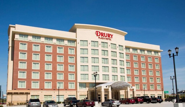 Drury Plaza Hotel St. Louis St. Charles