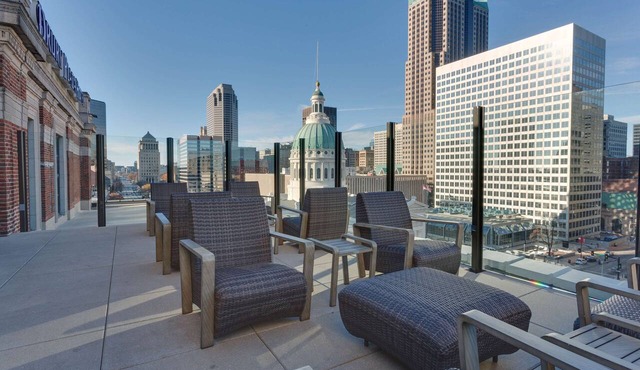 Drury Plaza Hotel St. Louis at the Arch