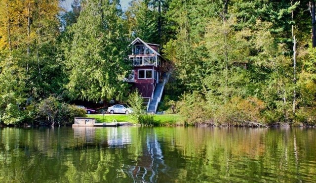 Emerald Lake Chalet - SUMMERTIME!