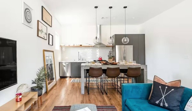 Explore Long Beach on Included Bikes - Modern 2 Bd Home in Long Beach