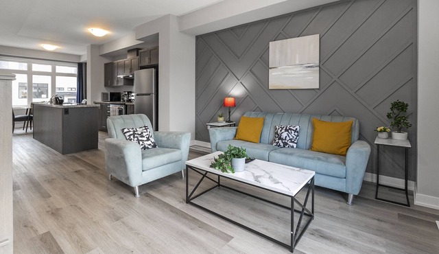 Fresh, Well Appointed 3 Bed/3 Bath Townhome