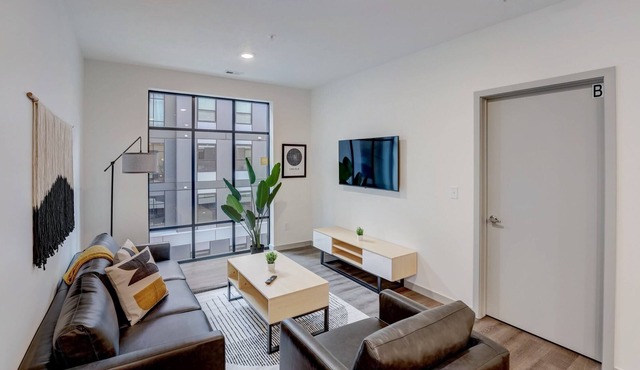 Frontdesk | 1 BR Apt by UNL Outdoor Adventures