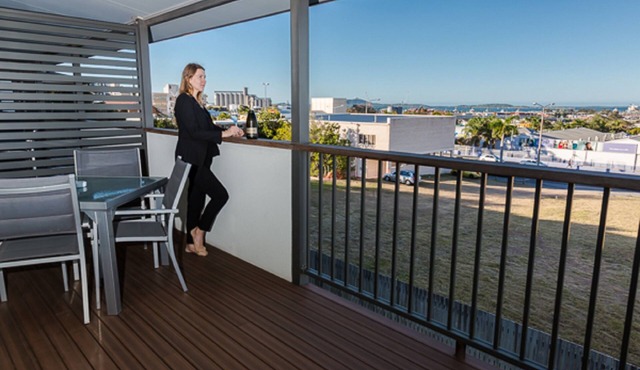 Gladstone Heights Executive Apartments
