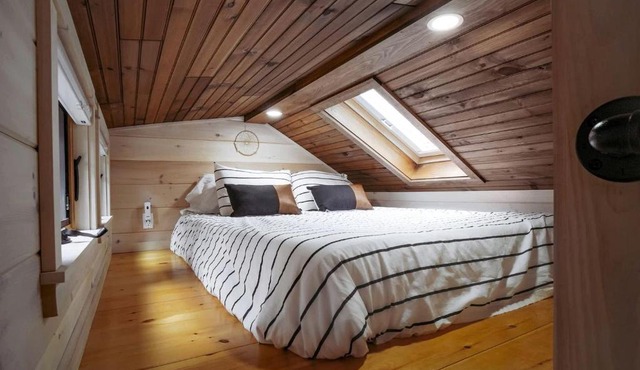 Gorgeous Cedar Tiny House for a Unique Pet-Friendly Getaway in Chester, Vermont