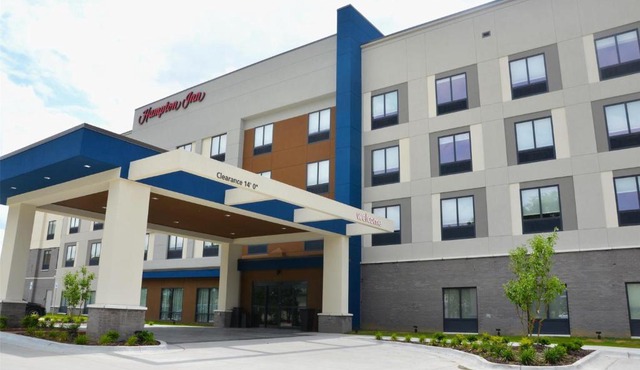 Hampton Inn Cabot