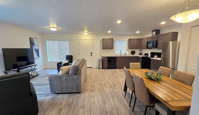 Hill Base Modern