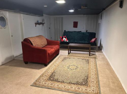 Hilltop Orchard Guest Suite with Scenic View