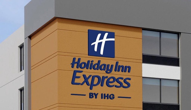 Holiday Inn Express & Suites Carbondale - University Area